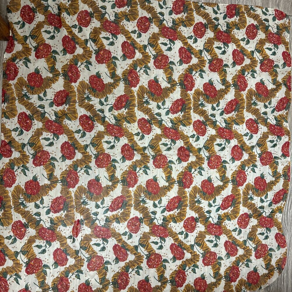 Large 37" x 37" Floral Vintage Scarf